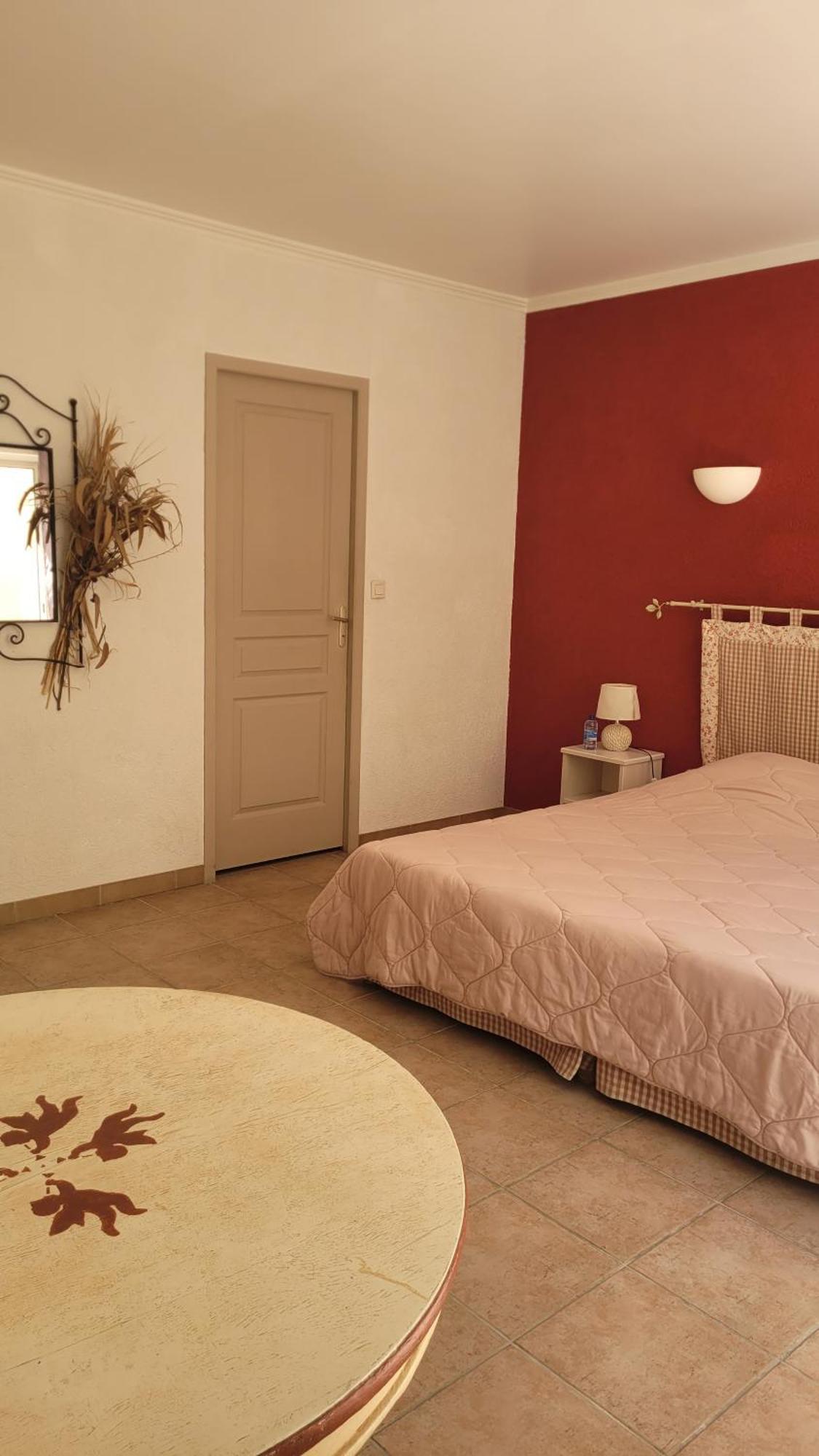 Mas Du Grand Peloux Hotel Port-Saint-Louis-du-Rhône Kamer foto