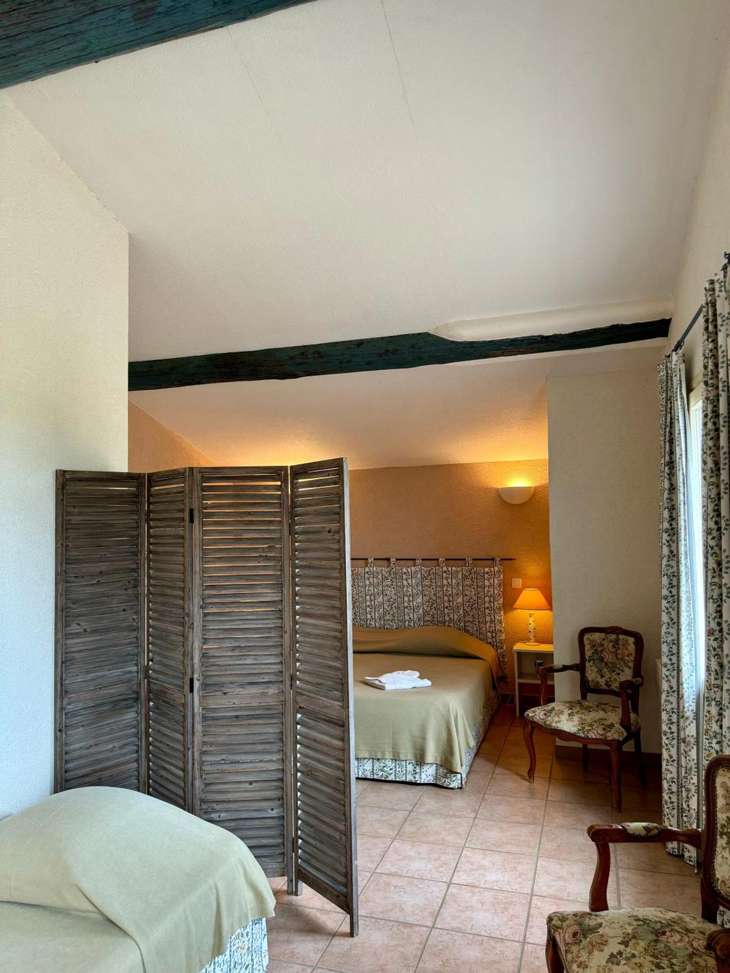 Mas Du Grand Peloux Hotel Port-Saint-Louis-du-Rhône Kamer foto